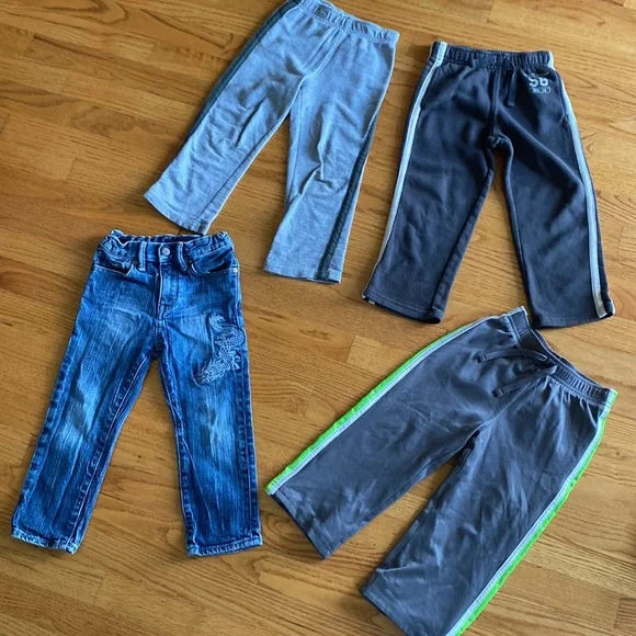 Bundle of 12 Items! Boys size 4 - Picture 7 of 10